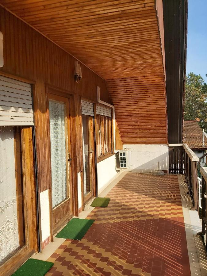 Marika-Lak Apartment Siofok Luaran gambar