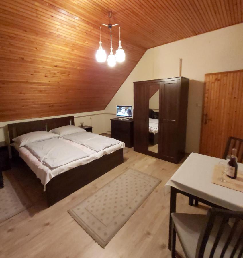 Marika-Lak Apartment Siofok Luaran gambar