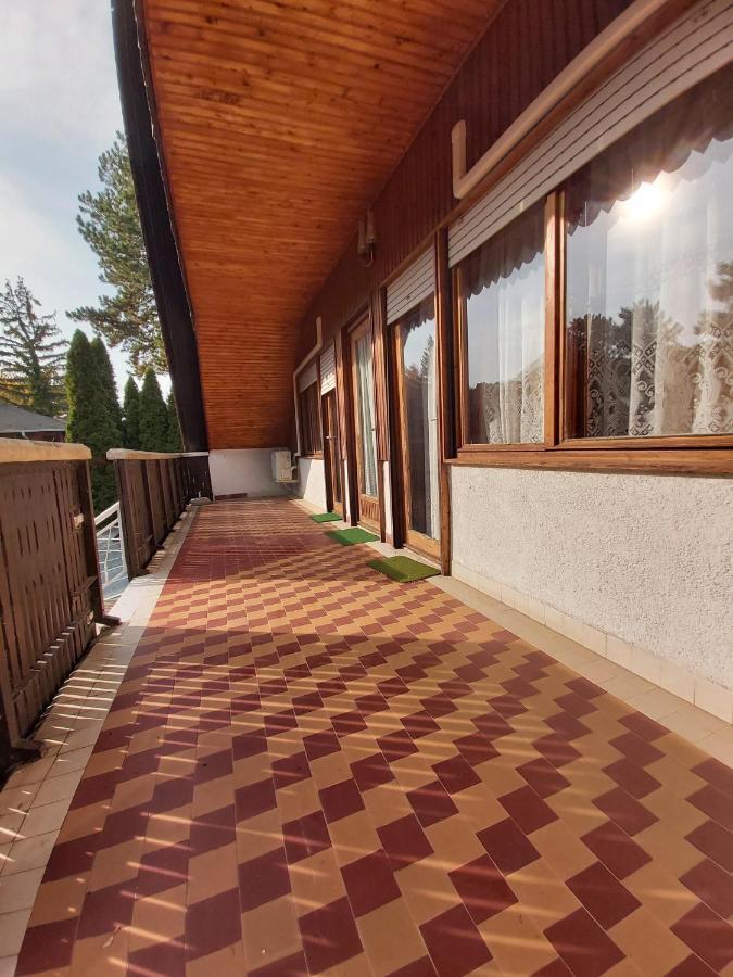 Marika-Lak Apartment Siofok Luaran gambar