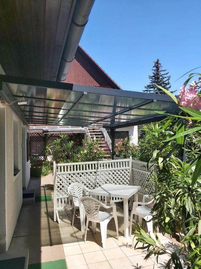 Marika-Lak Apartment Siofok Luaran gambar