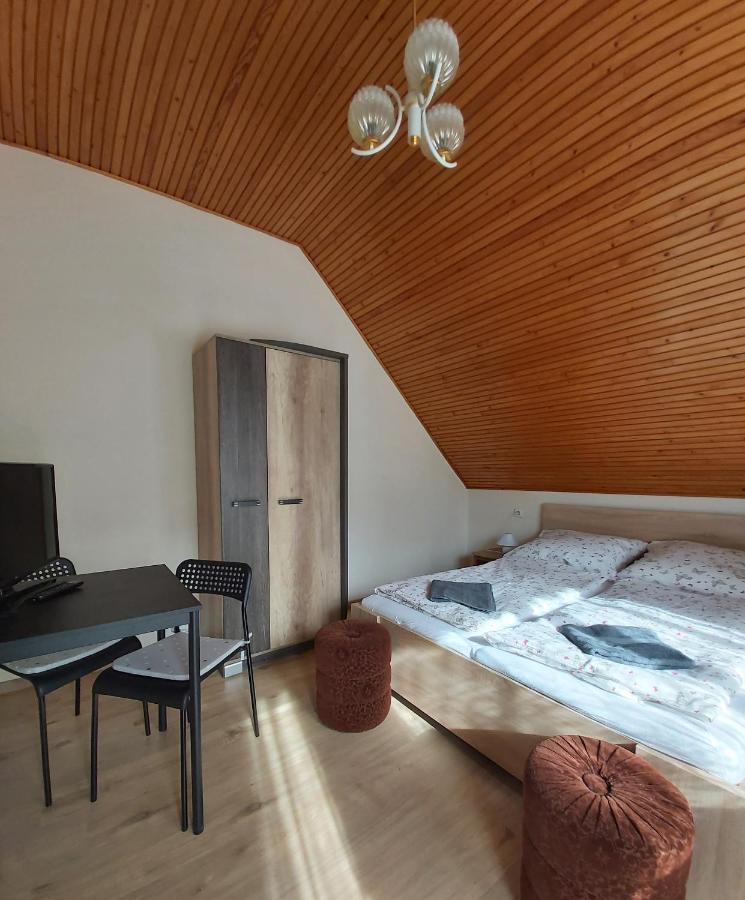 Marika-Lak Apartment Siofok Luaran gambar